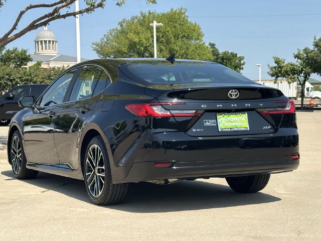 Used 2026 Toyota Camry XLE FWD image 3