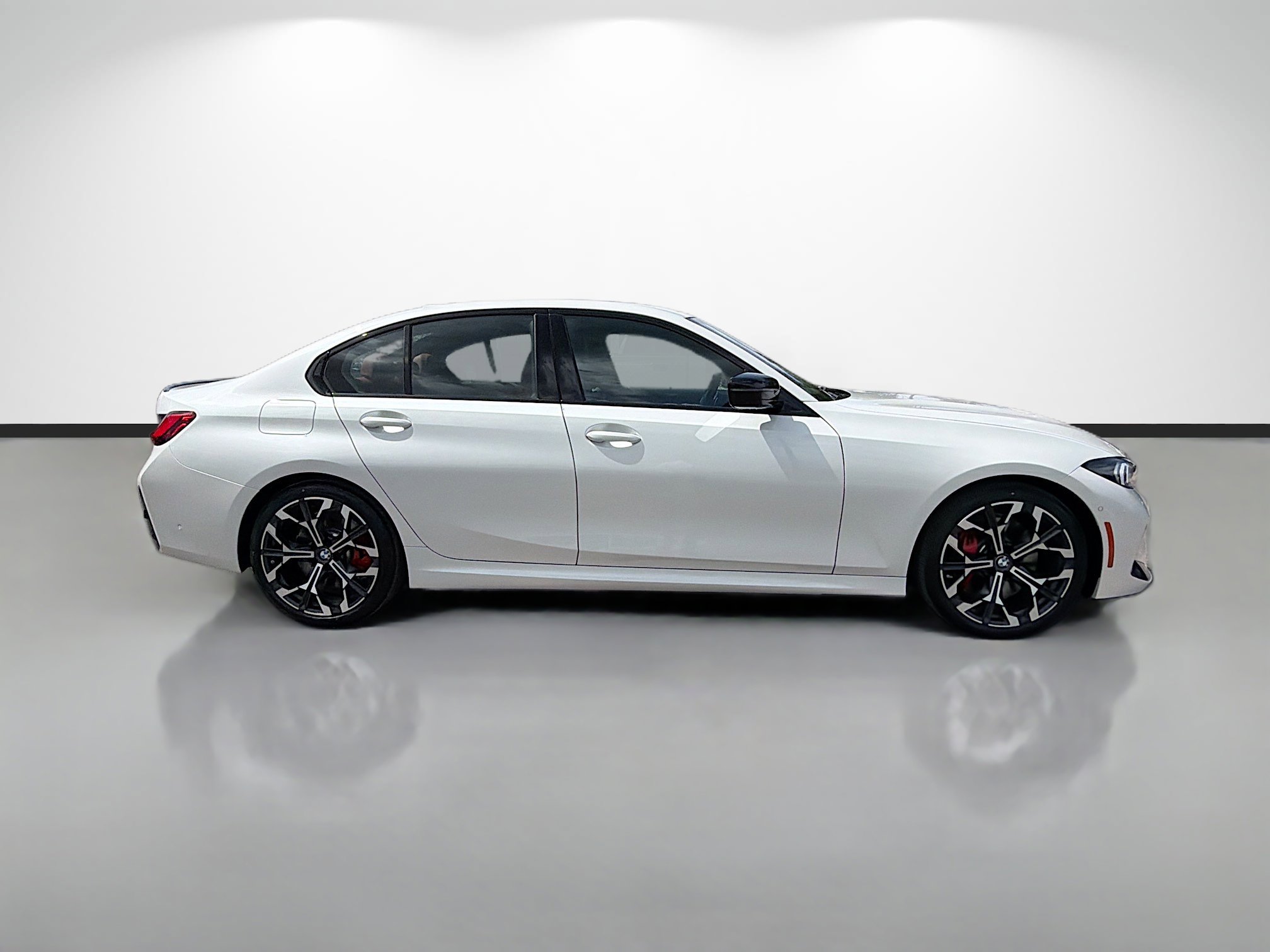 New 2026 BMW 330i Sedan w/ M Sport Package RWD image 2