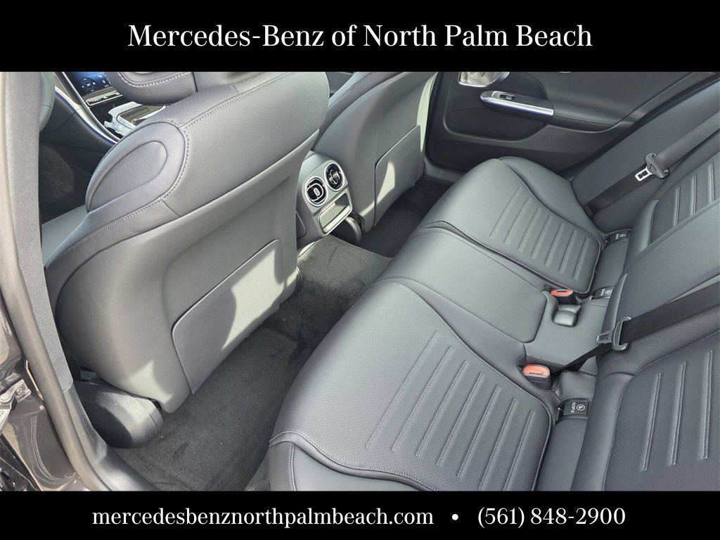 New 2026 Mercedes-Benz C 300 Sedan image 12