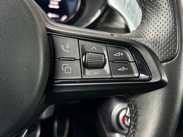 Used 2024 Alfa Romeo Tonale Veloce AWD/4WD image 25