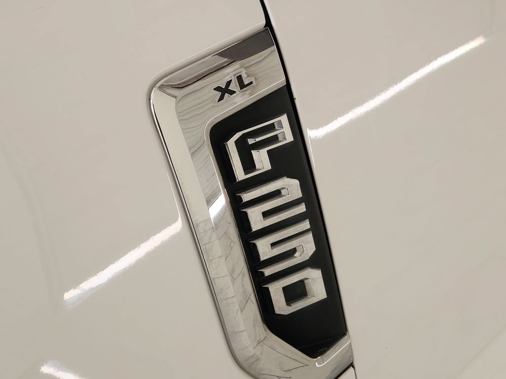 Used 2021 Ford F250 XL w/ Power Equipment Group AWD/4WD image 12