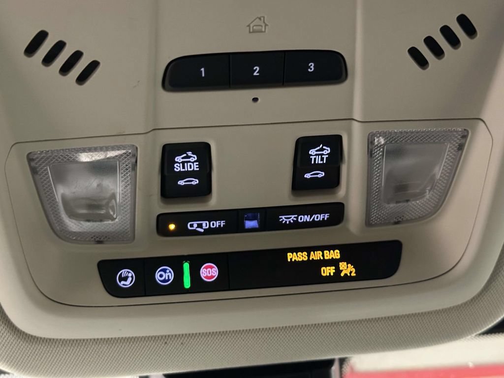 Used 2022 GMC Acadia Denali w/ Denali Technology Package AWD/4WD image 40
