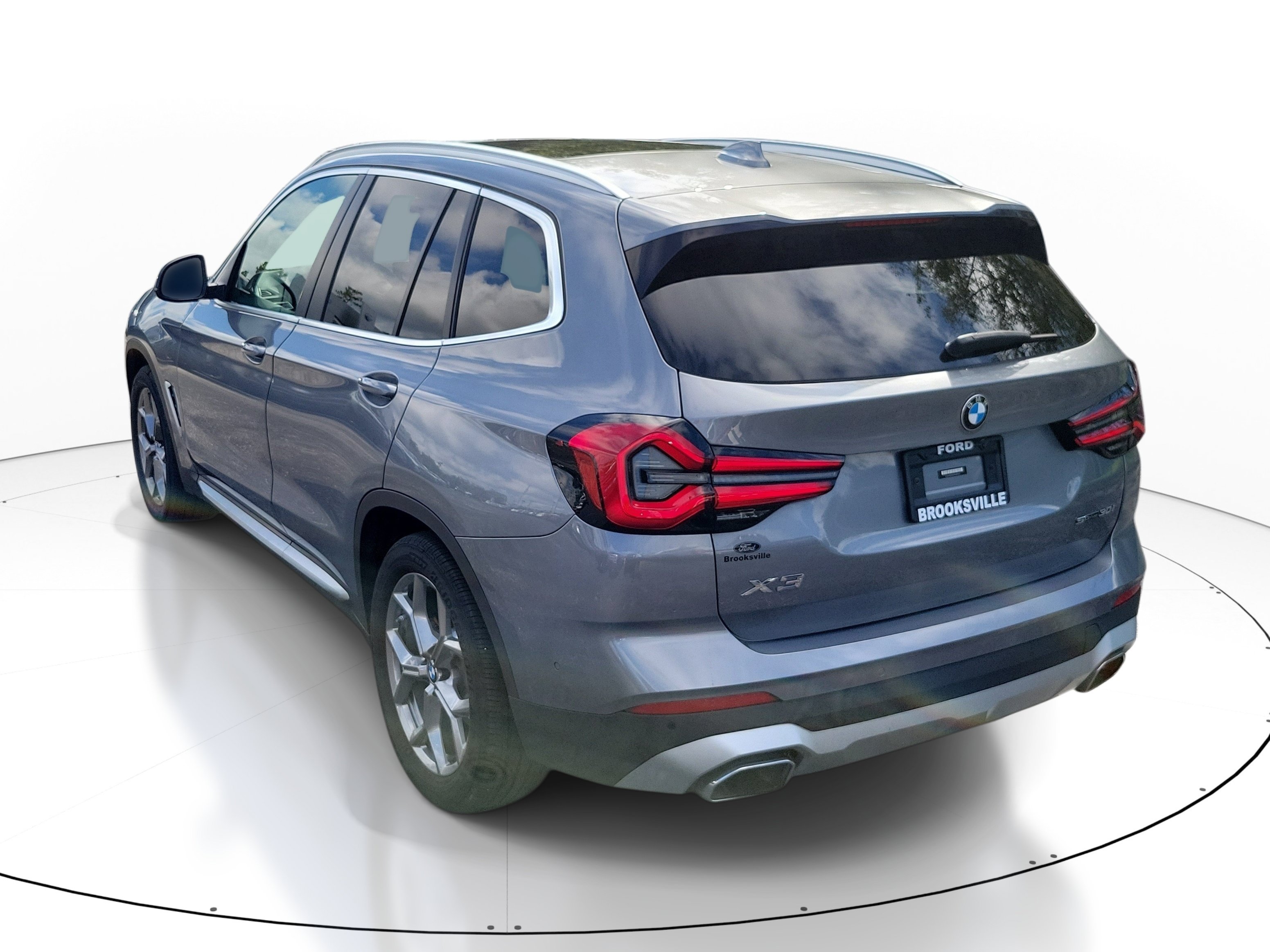 Used 2023 BMW X3 sDrive30i w/ Premium Package RWD image 4