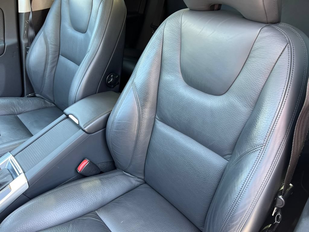 Used 2014 Volvo XC60 T6 AWD/4WD image 14
