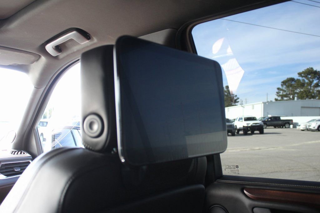 Used 2024 GMC Yukon Denali Ultimate image 8
