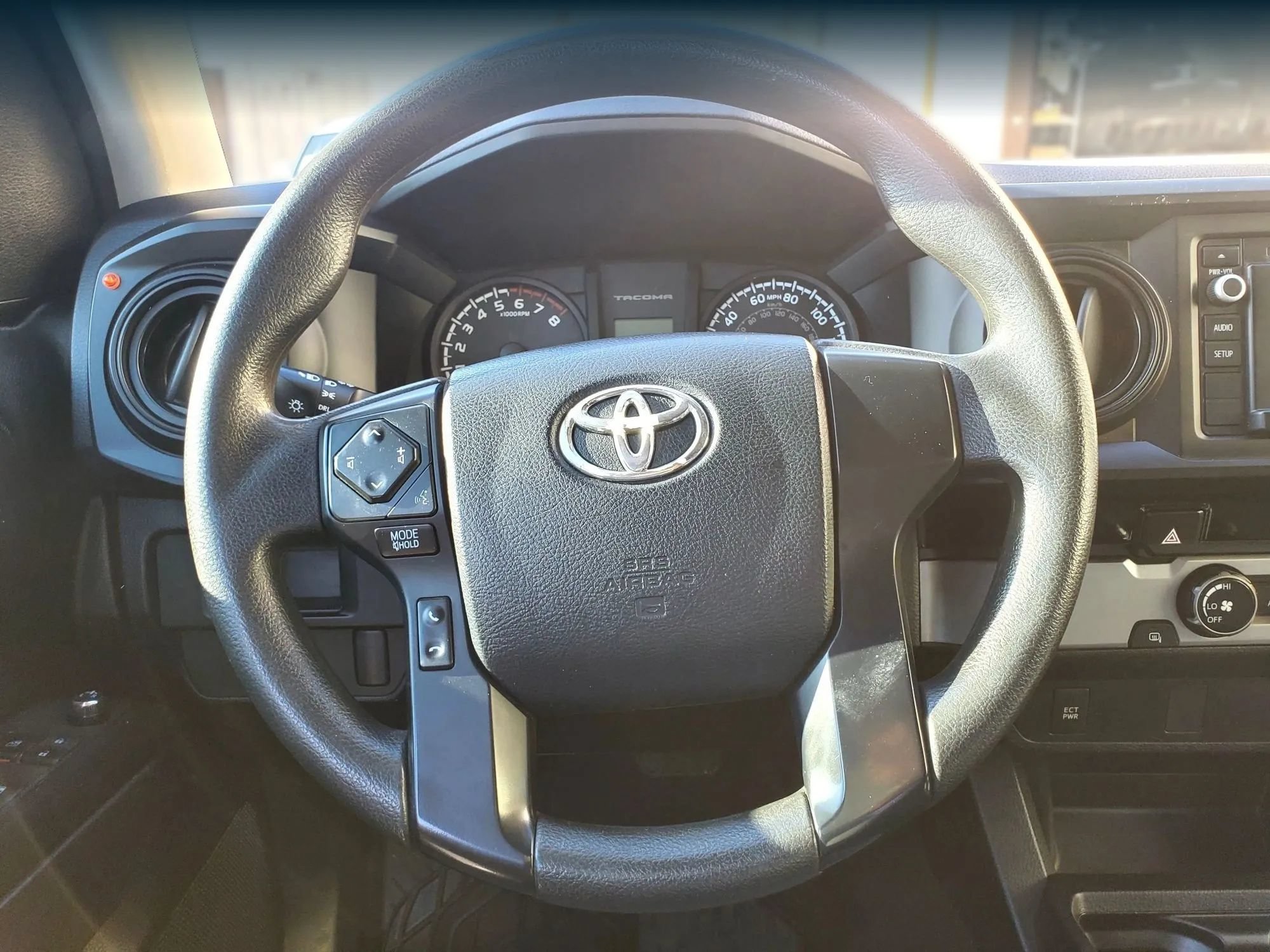 Used 2016 Toyota Tacoma SR RWD image 22
