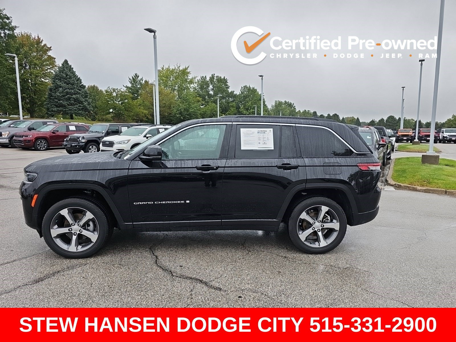 Used 2026 Jeep Grand Cherokee Limited w/ Trailer Tow Package AWD/4WD image 1