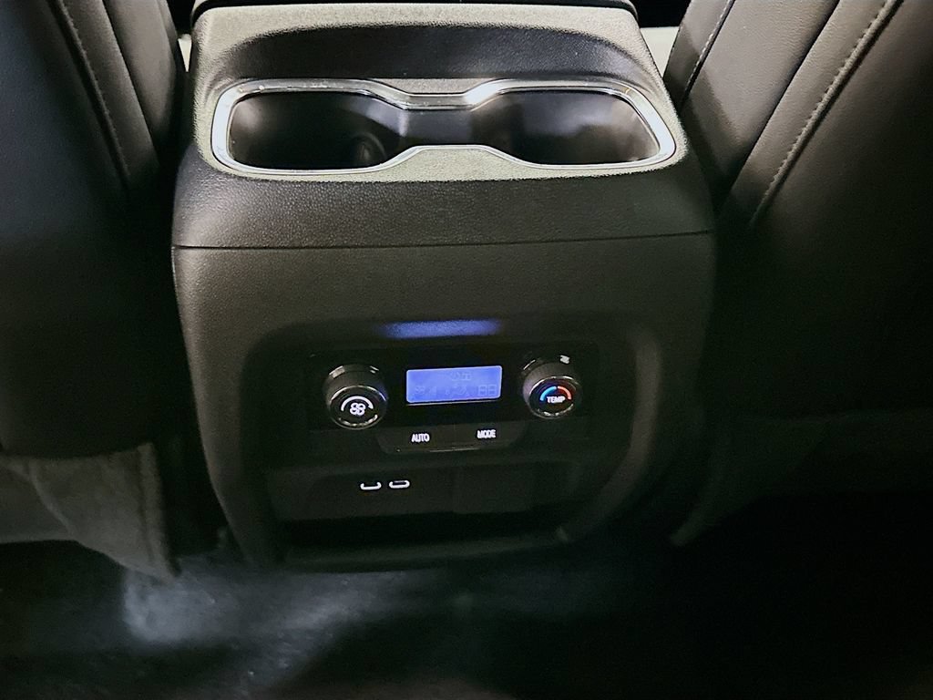 New 2026 Chevrolet Traverse LT w/ Enhanced Driving Package FWD image 27