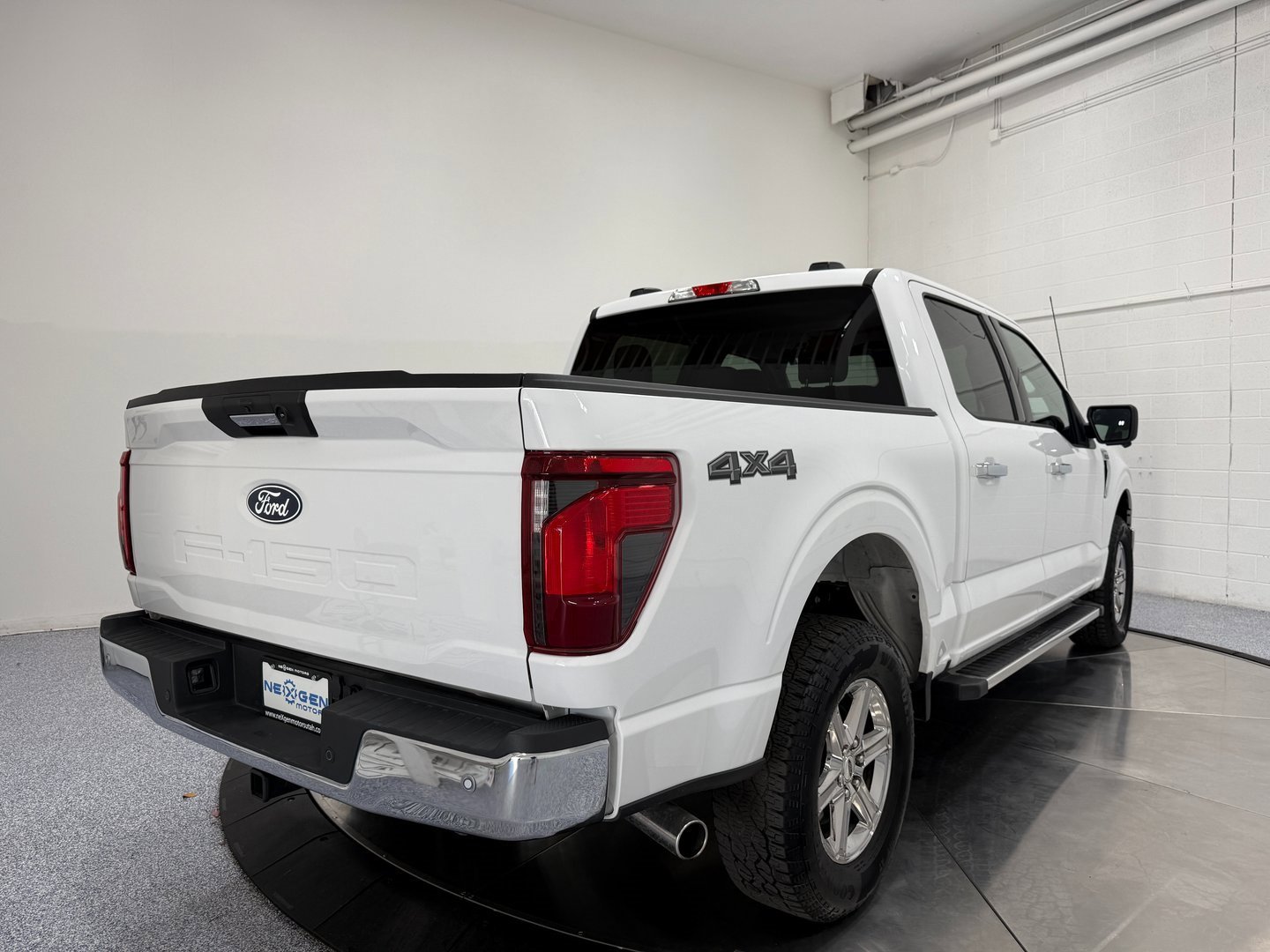 Used 2024 Ford F150 XLT w/ Mobile Office Package image 7