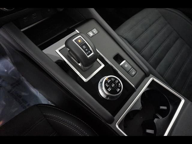 Used 2025 Mitsubishi Outlander SE AWD/4WD image 18