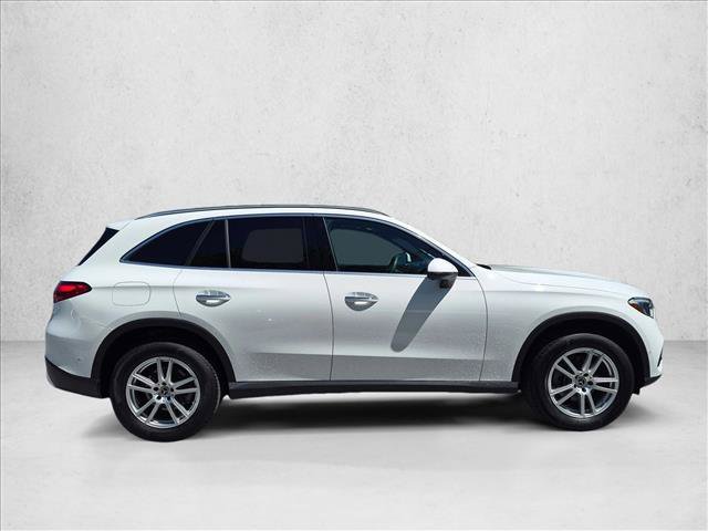 Certified 2026 Mercedes-Benz GLC 300 4MATIC image 4