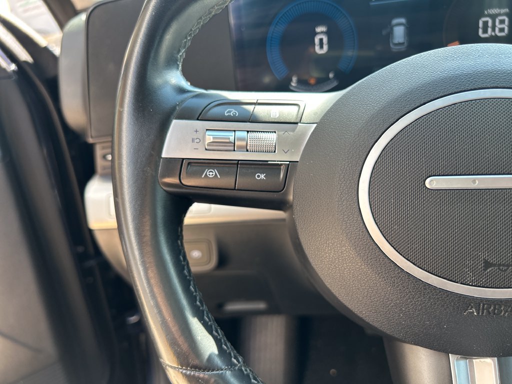 Used 2025 Hyundai Kona SEL FWD image 21