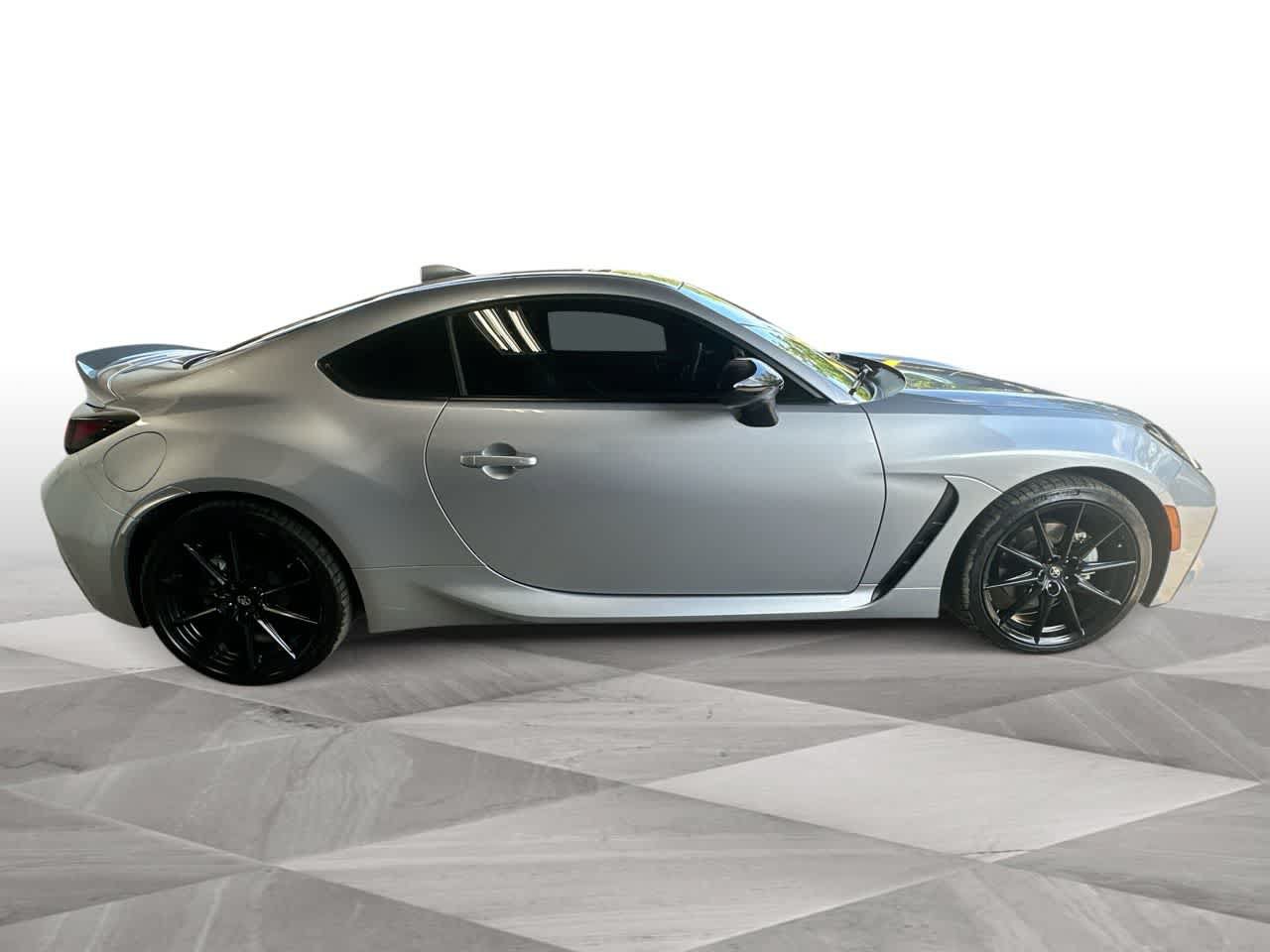 Used 2025 Toyota GR86 Premium RWD image 9