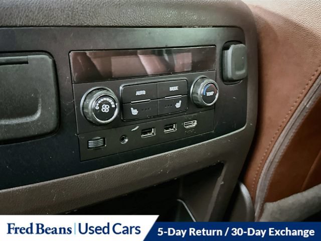 Used 2020 Chevrolet Suburban Premier AWD/4WD image 34
