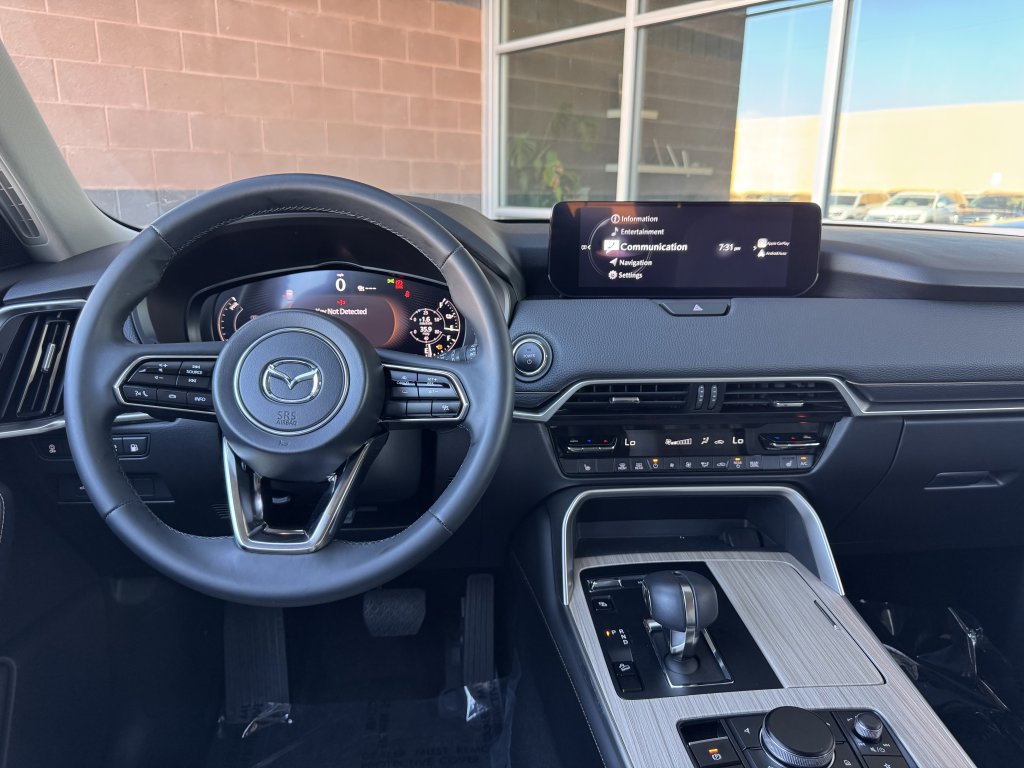 Used 2024 MAZDA CX-90 Plug-In Hybrid w/ Preferred AWD/4WD image 16