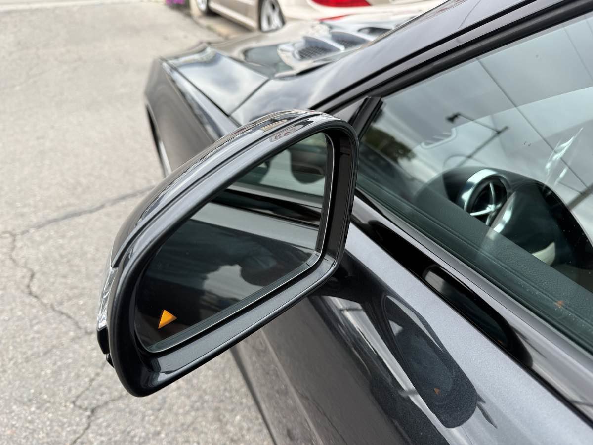 Used 2013 Mercedes-Benz SL 550 image 12