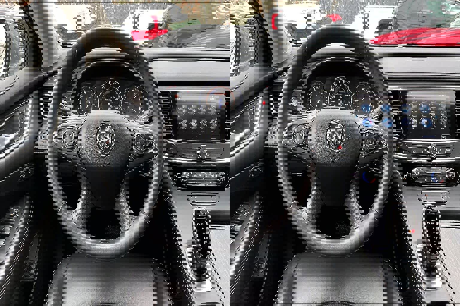 Used 2017 Buick LaCrosse Essence image 5