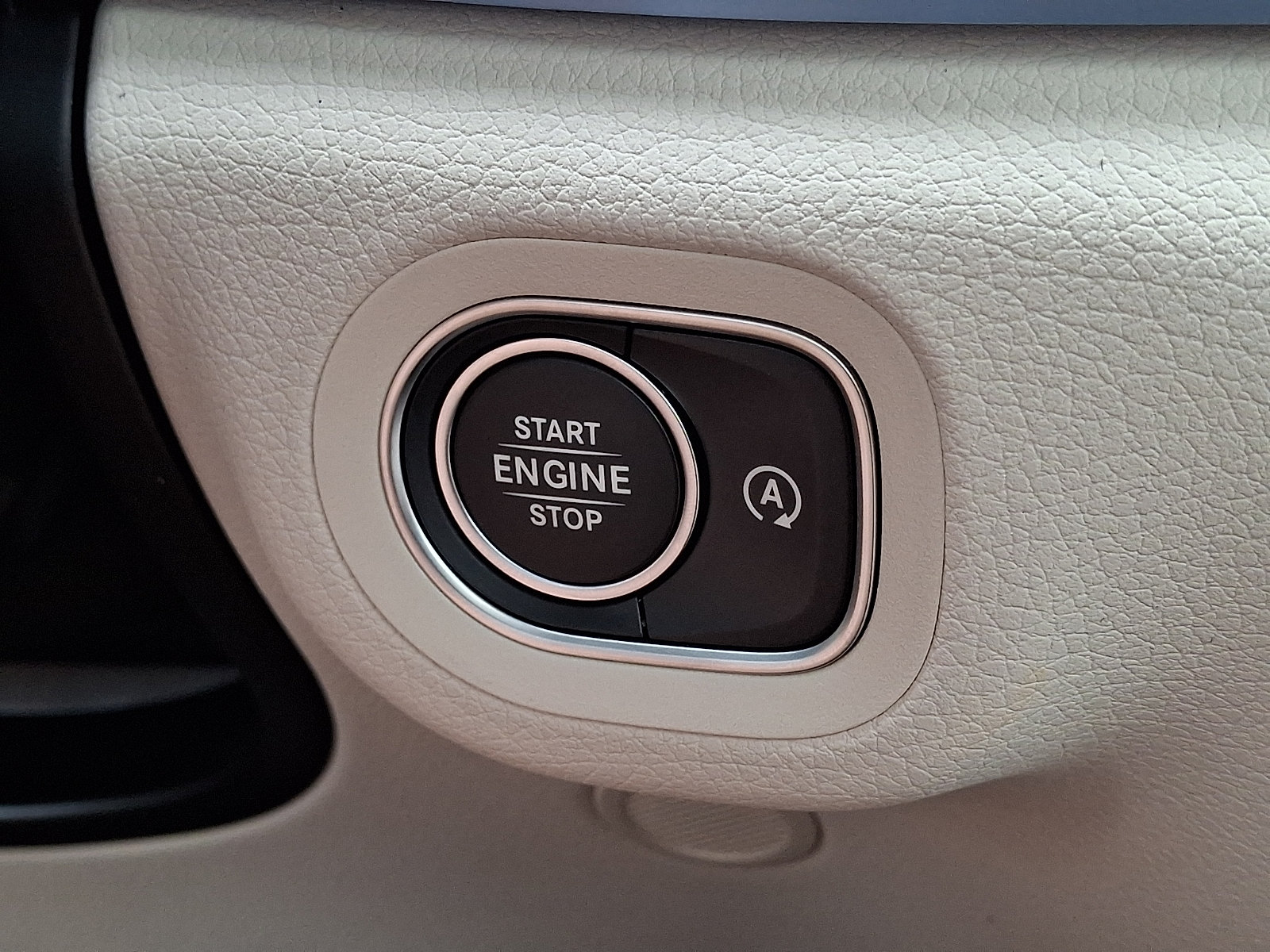 New 2026 Mercedes-Benz GLS 450 4MATIC image 23