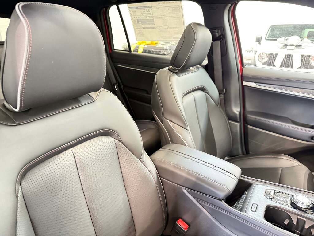 New 2025 Jeep Wagoneer S Limited image 21