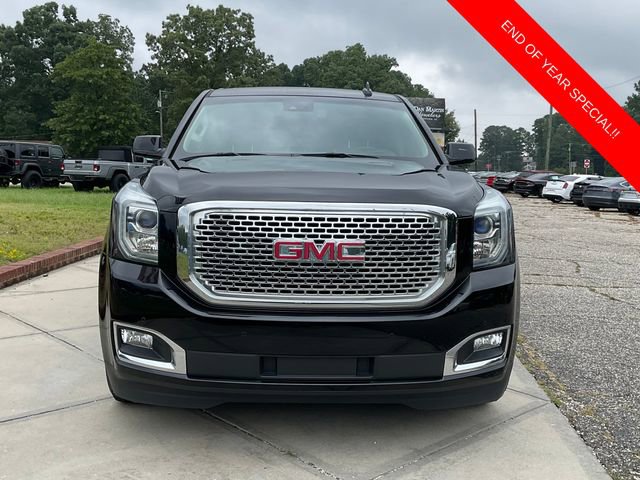 Used 2017 GMC Yukon SLT image 2
