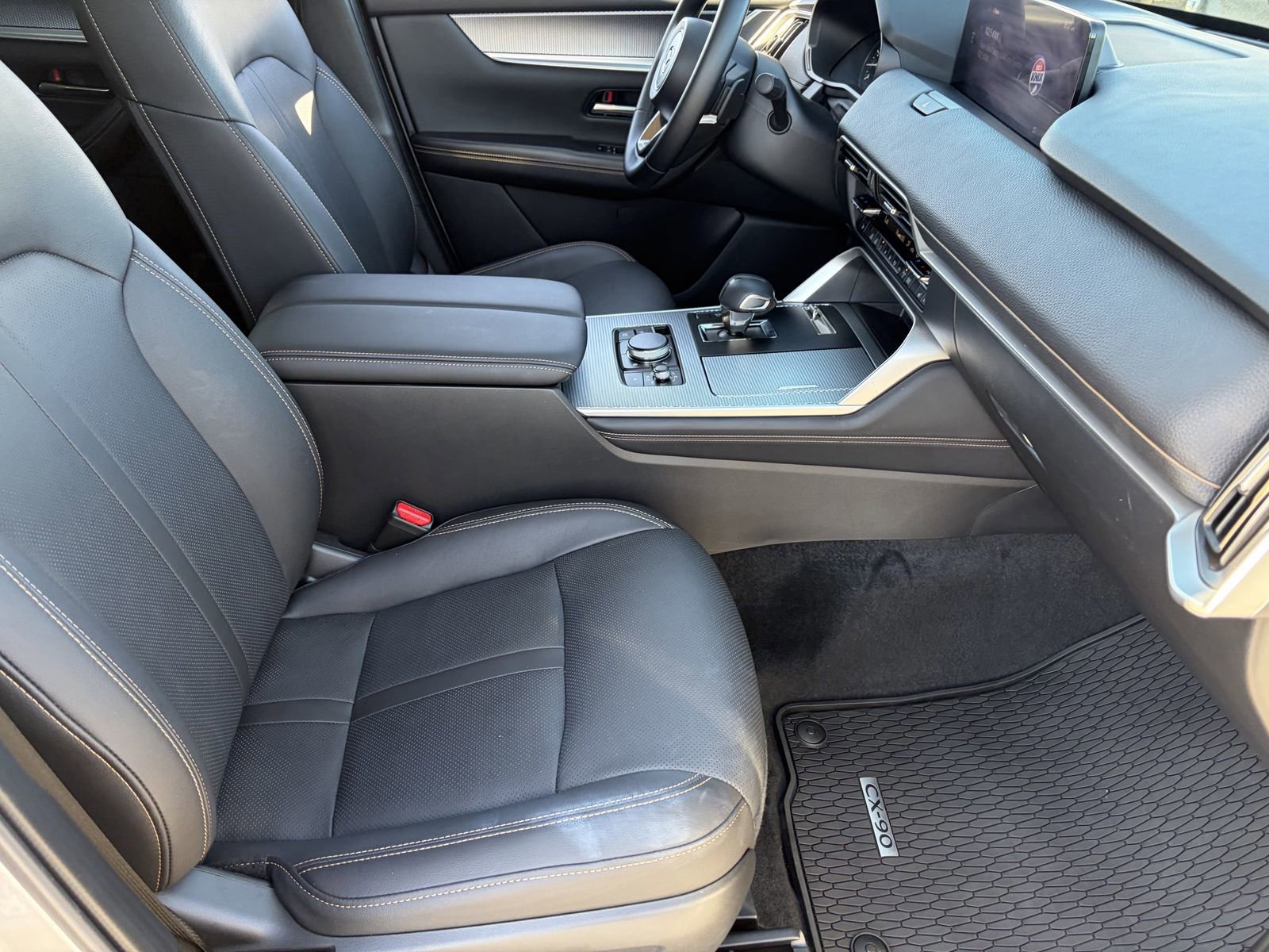 Used 2025 MAZDA CX-90 3.3 Turbo w/ Preferred Package AWD/4WD image 12