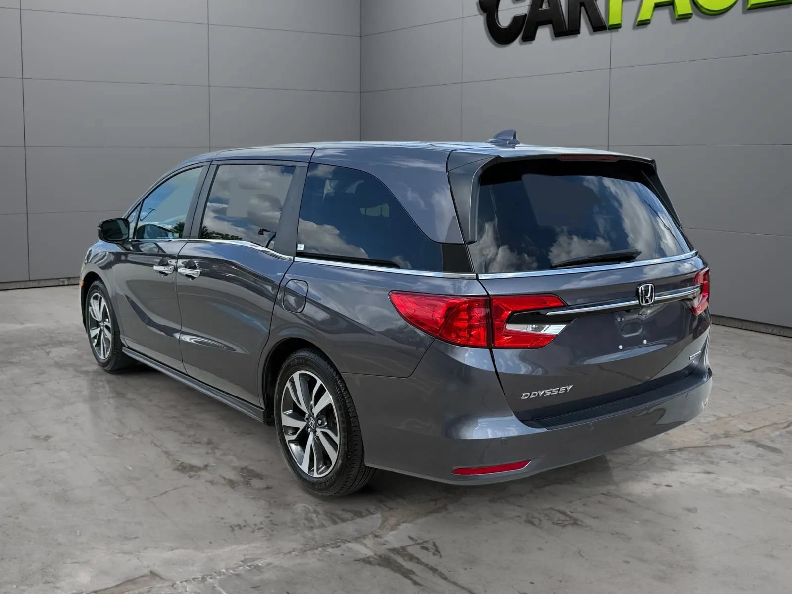 Used 2021 Honda Odyssey Touring image 8