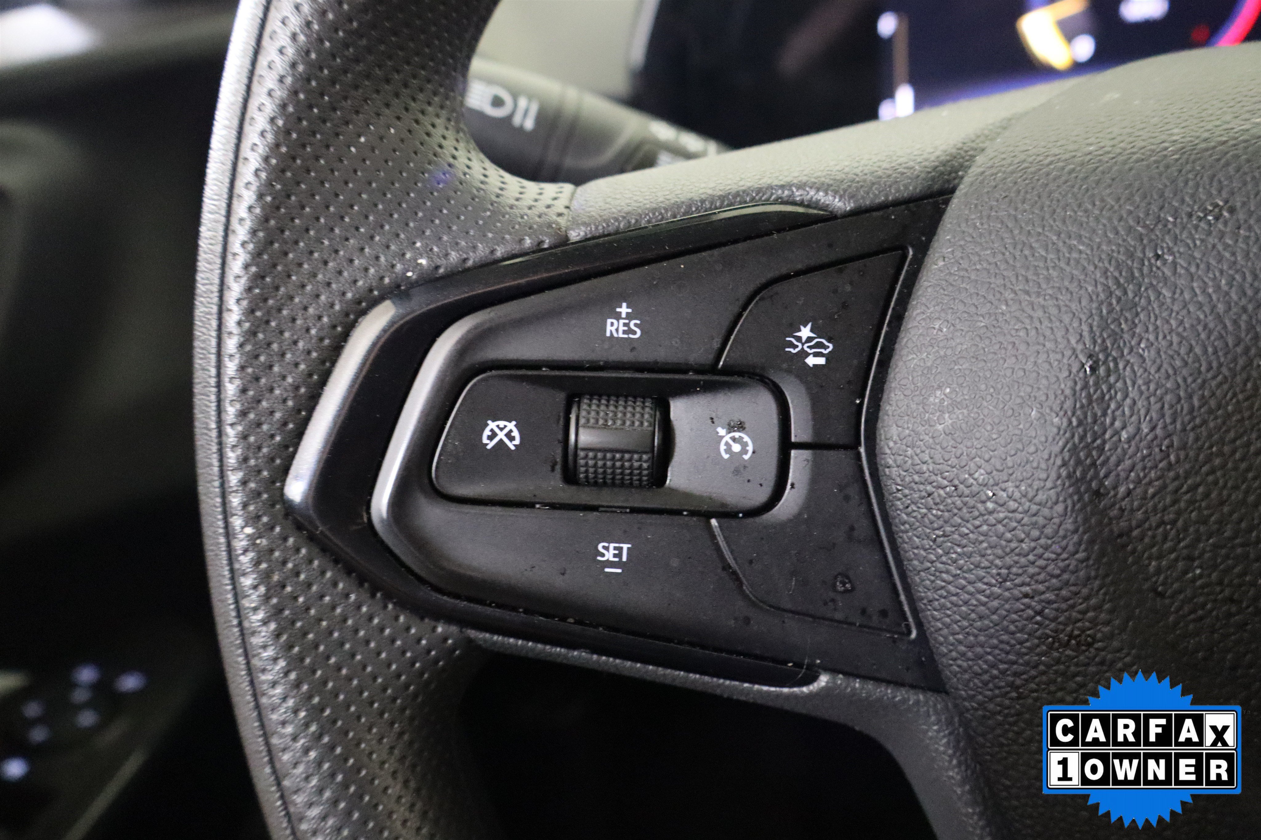 Used 2025 Chevrolet Trax LT FWD image 30