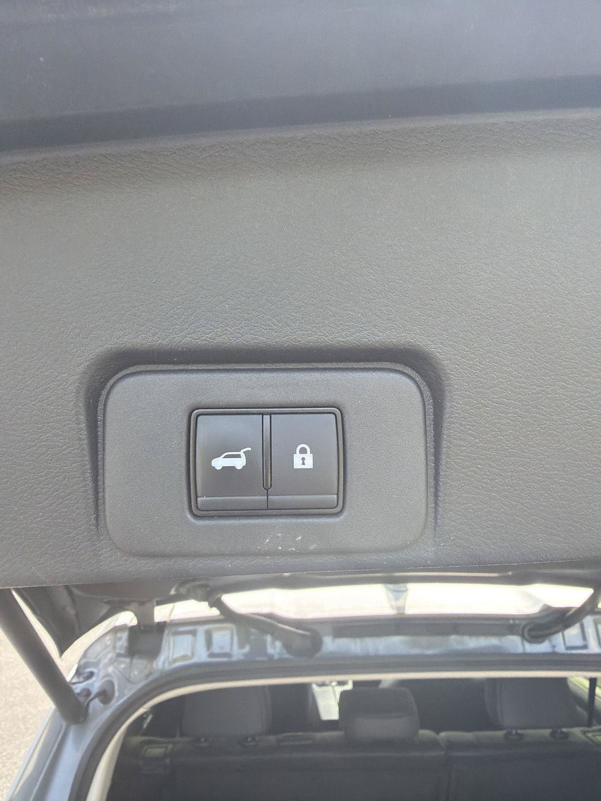 Used 2023 Nissan Rogue Platinum w/ Platinum Premium Package AWD/4WD image 13