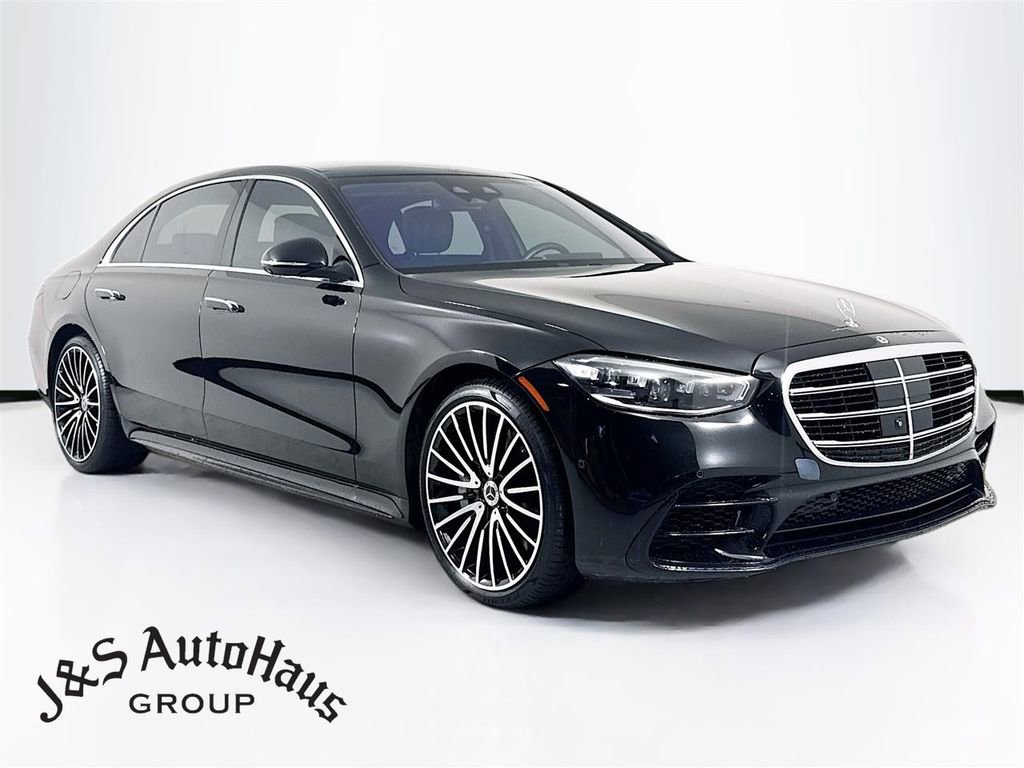 Used 2022 Mercedes-Benz S 580 4MATIC Sedan image 1