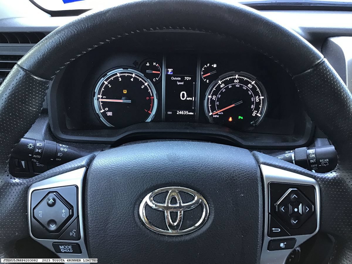 Used 2023 Toyota 4Runner Limited AWD/4WD image 13