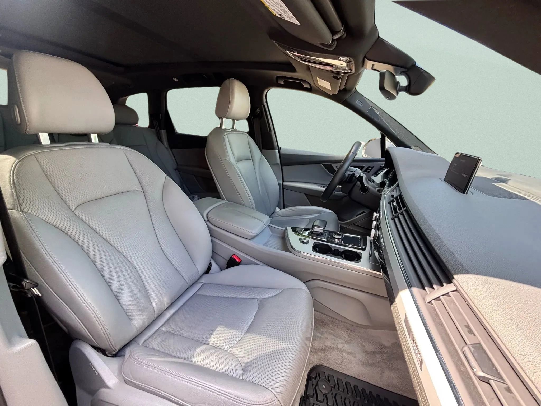 Used 2018 Audi Q7 2.0T Premium Plus w/ Premium Plus Package AWD/4WD image 9