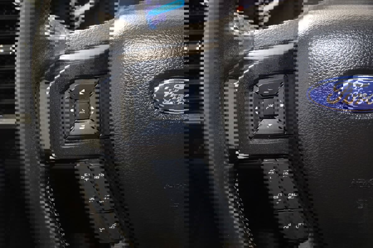 Used 2019 Ford Expedition Limited image 38