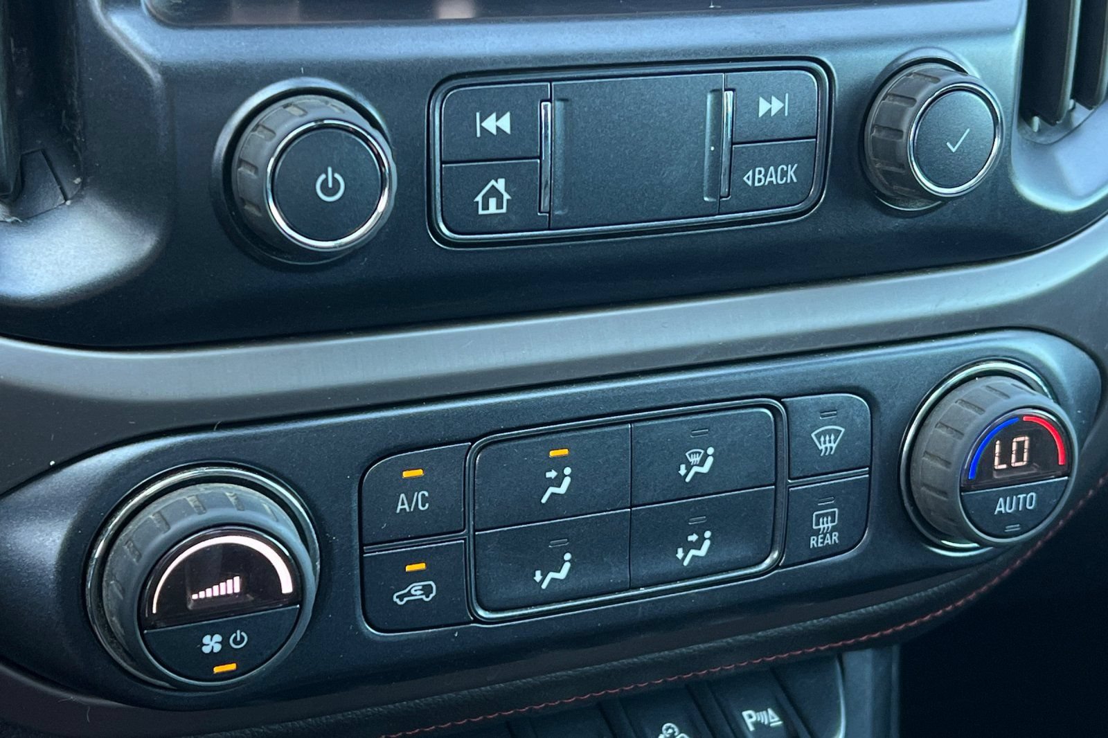 Used 2019 GMC Canyon All Terrain w/ Trailering Package AWD/4WD image 27