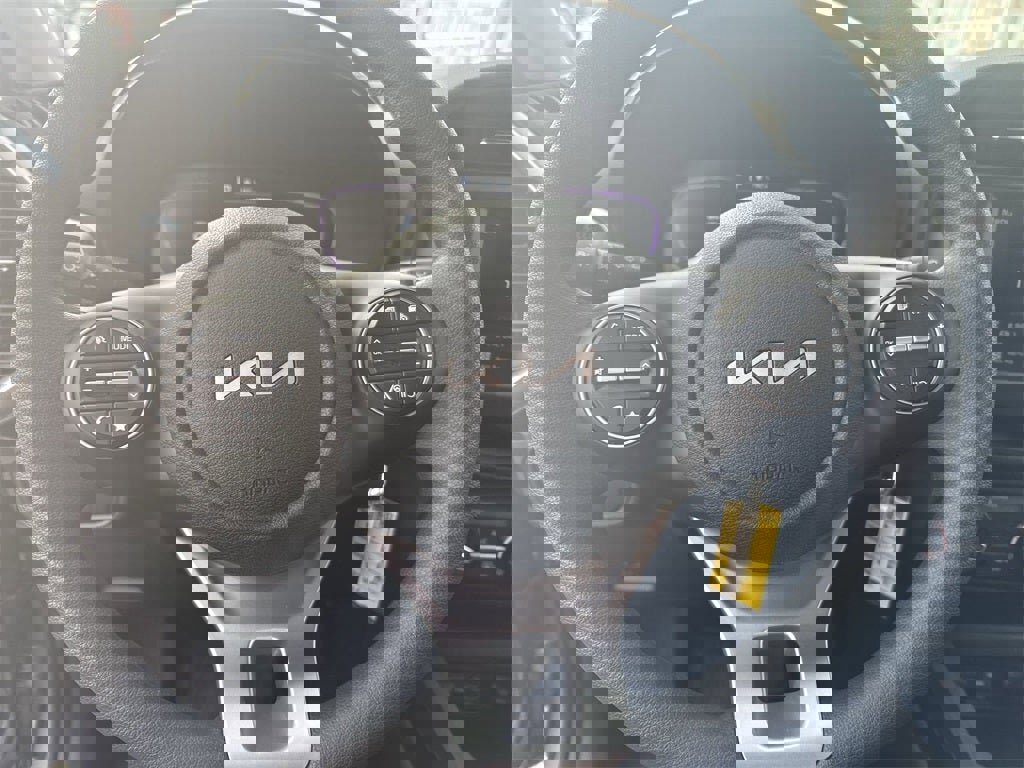 New 2025 Kia Soul LX image 15