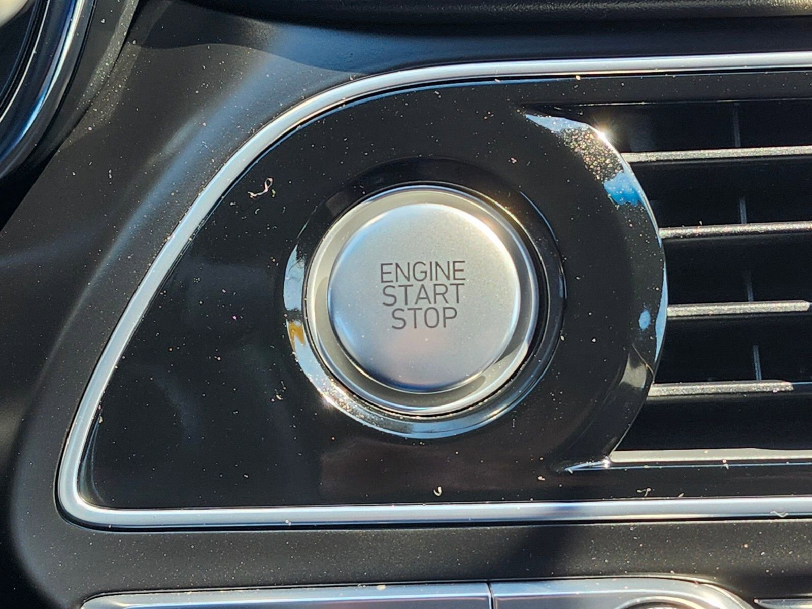 Used 2023 Genesis G70 3.3T w/ Sport Advanced Package image 27