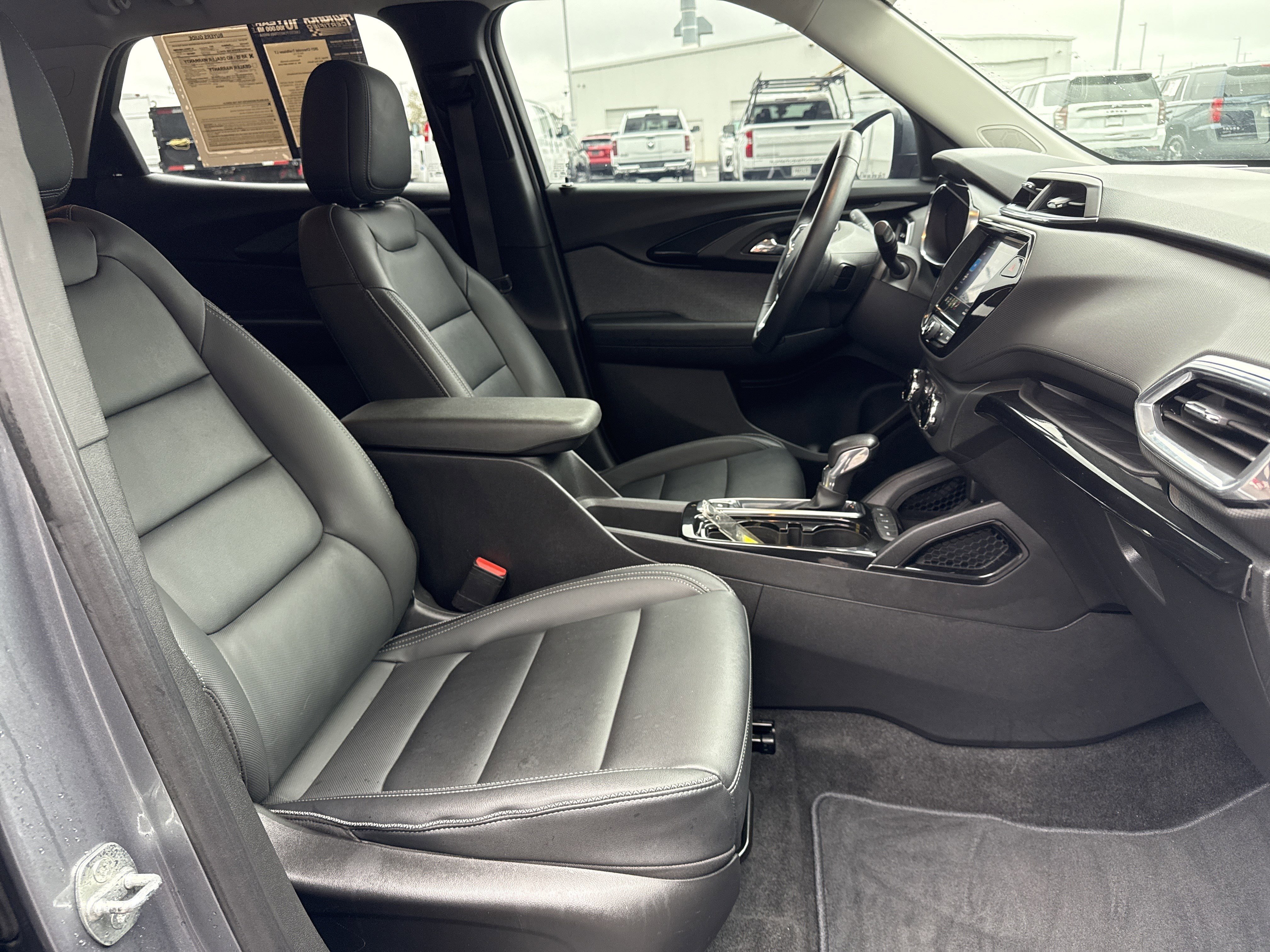 Used 2021 Chevrolet TrailBlazer LT w/ Premium Seating Package image 31