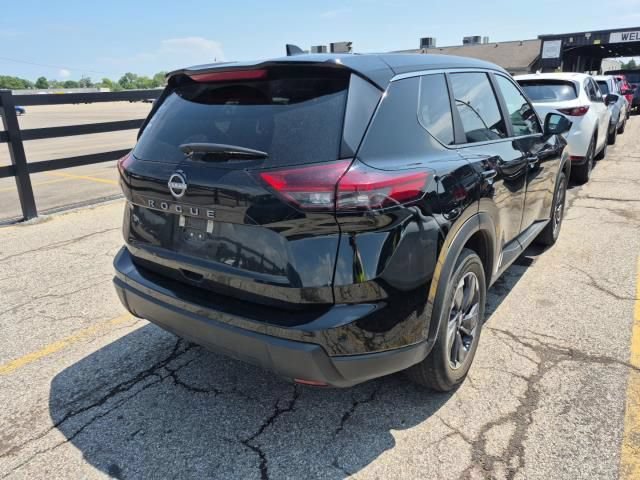 Used 2025 Nissan Rogue SV FWD image 8