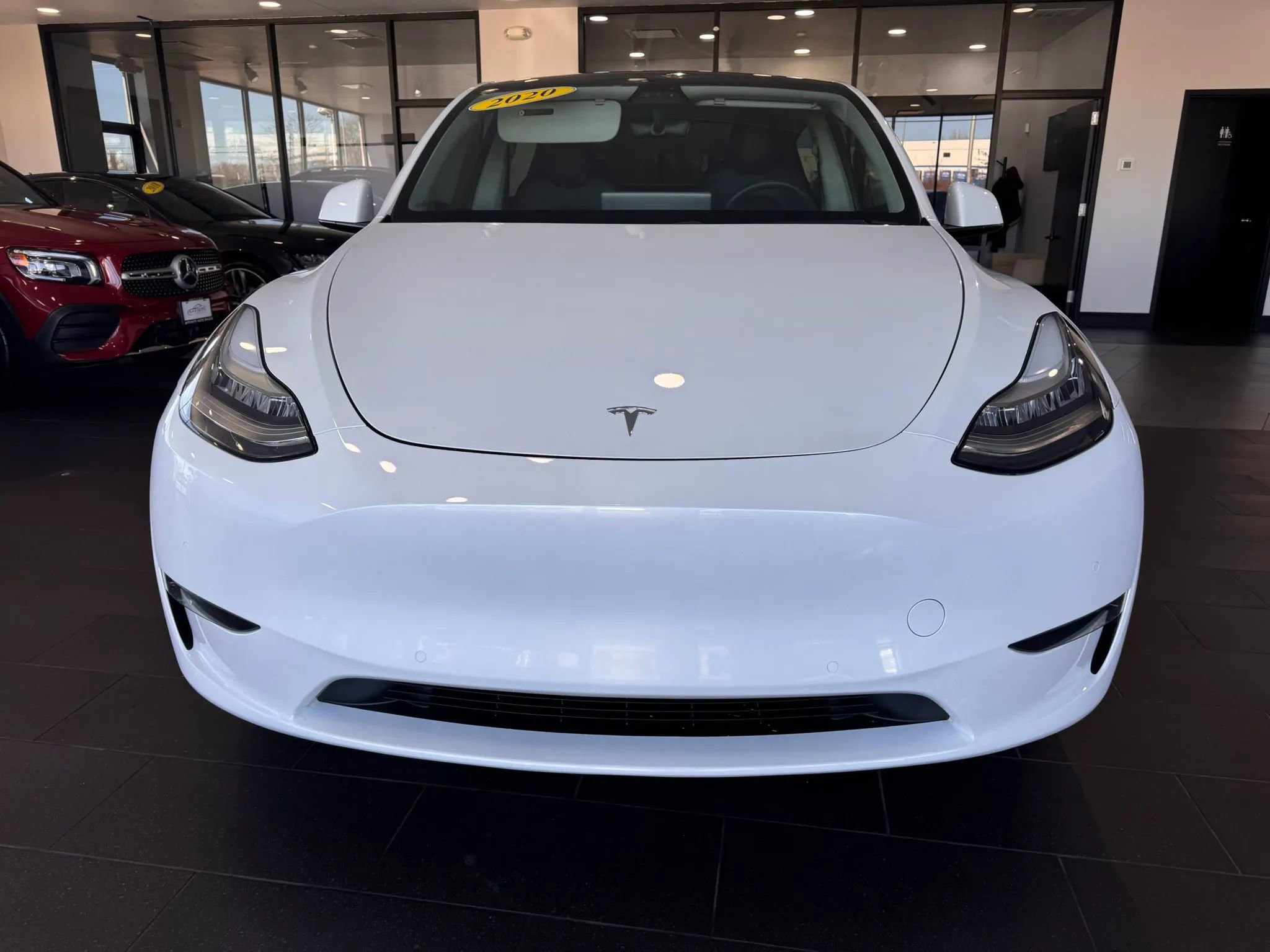 Used 2020 Tesla Model Y Long Range image 8