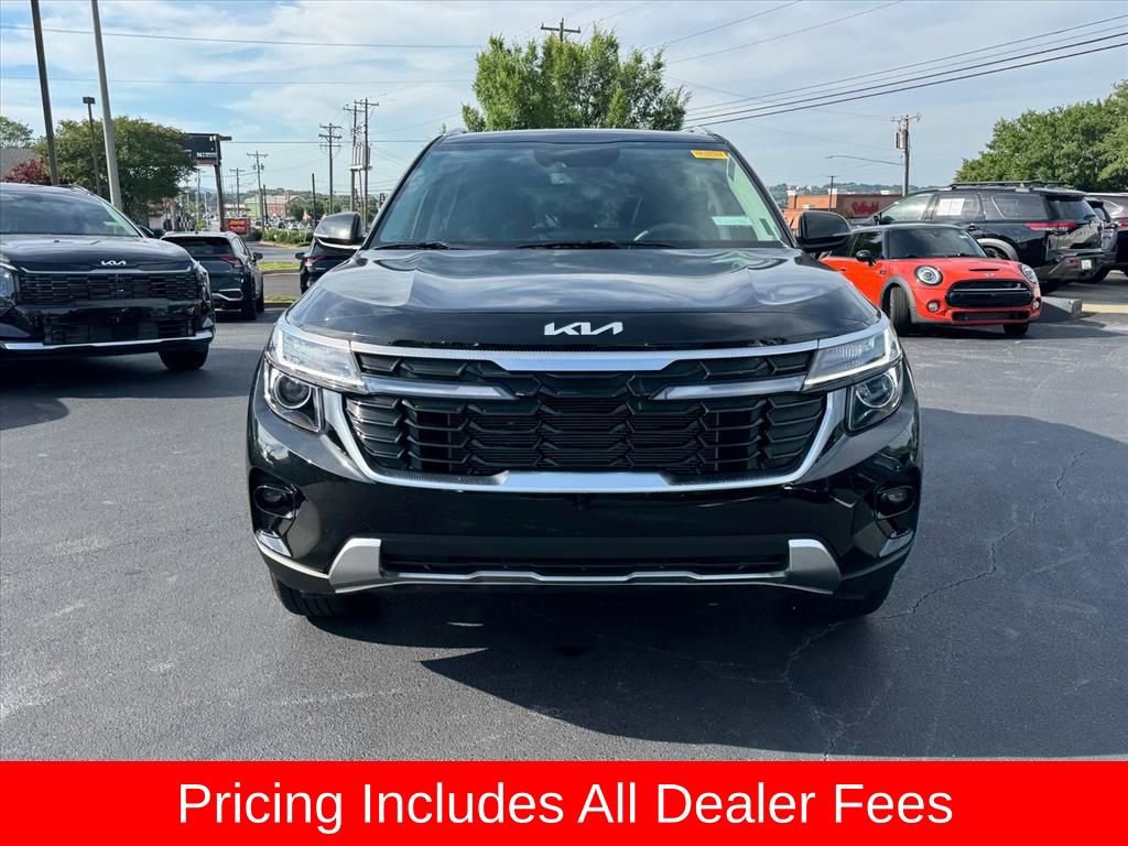 Certified 2025 Kia Seltos EX w/ EX Sunroof Package AWD/4WD image 8