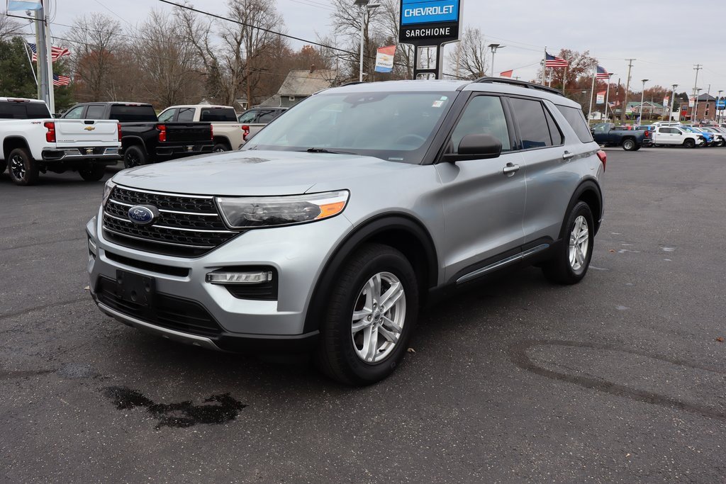 Used 2020 Ford Explorer XLT w/ Equipment Group 202A image 35