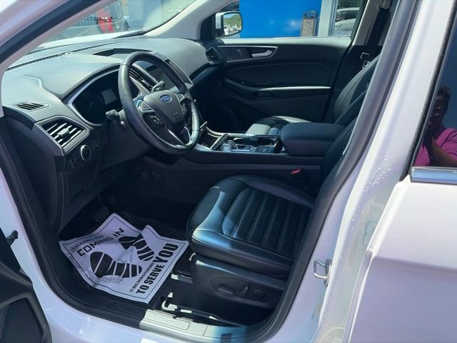 Used 2020 Ford Edge SEL w/ Convenience Package AWD/4WD image 5
