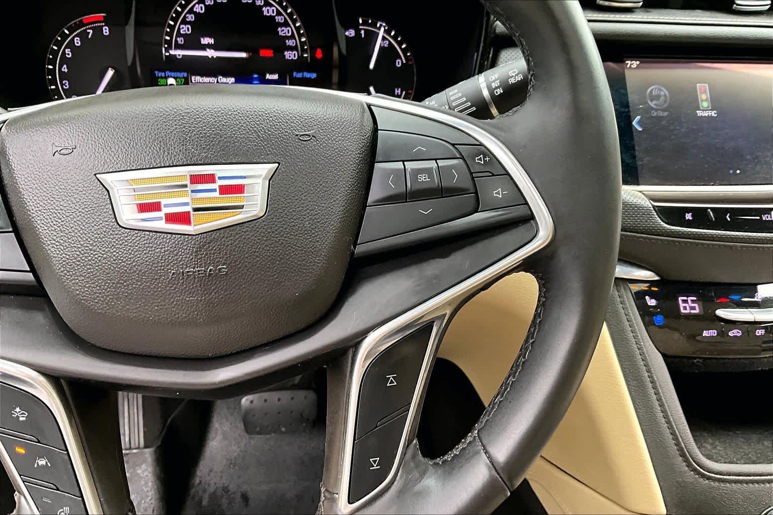Used 2017 Cadillac XT5 Premium Luxury w/ LPO, Wheel Lock Package FWD image 25