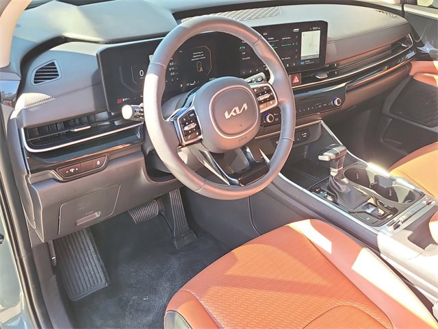 Used 2025 Kia Carnival SX Prestige image 19