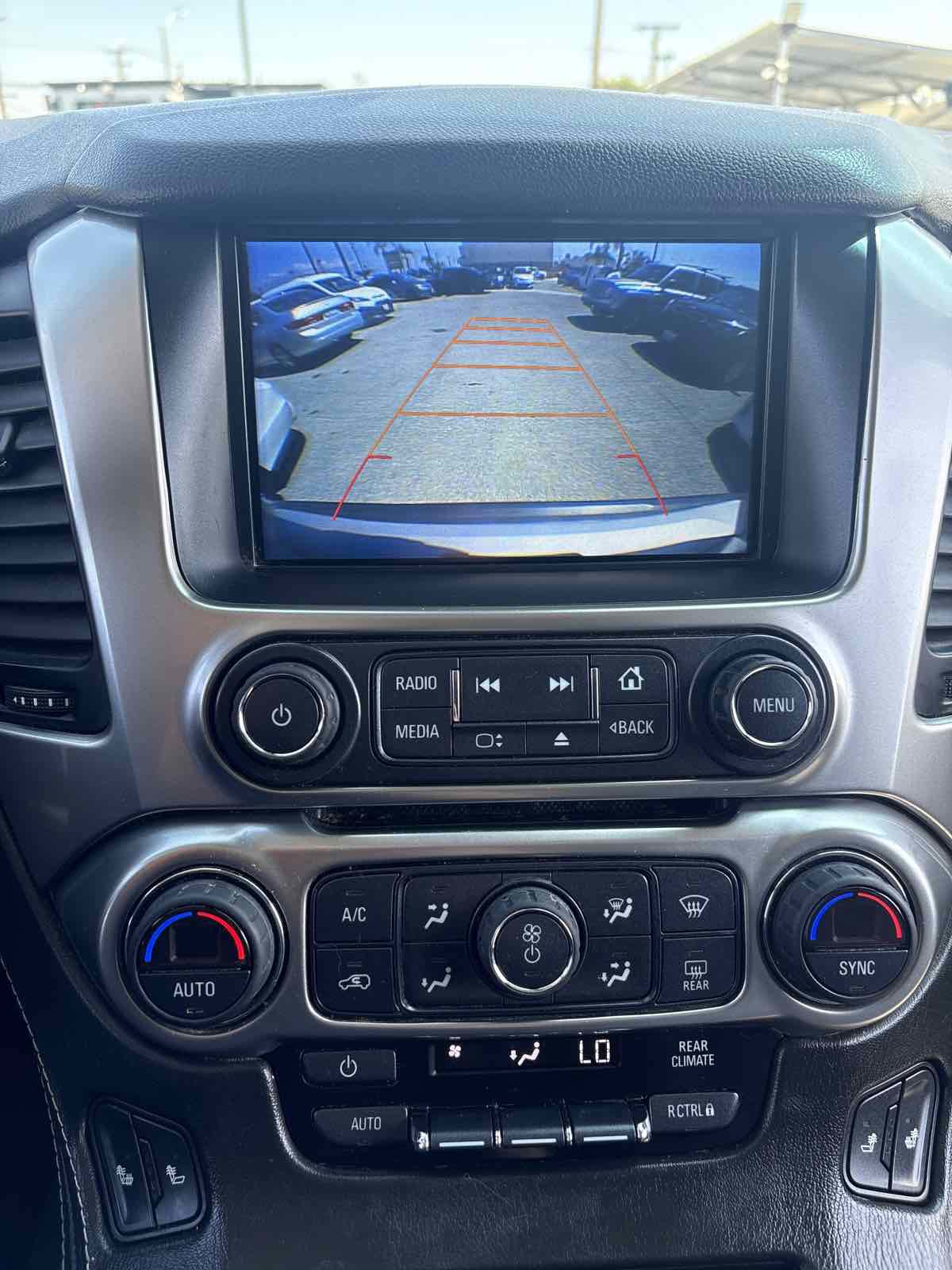 Used 2017 Chevrolet Suburban LT image 29