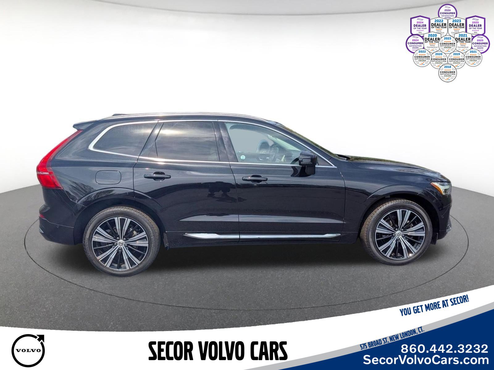 Used 2023 Volvo XC60 B5 Plus w/ Climate Package AWD/4WD image 2