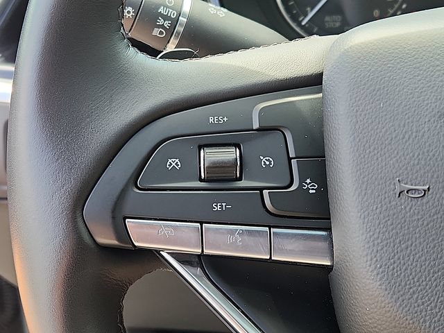 Certified 2024 Cadillac XT6 Luxury w/ LPO, Floor Liner Package AWD/4WD image 21