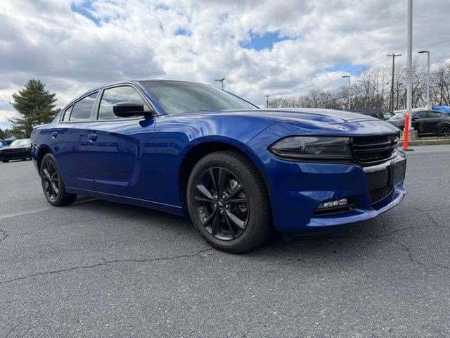 Used 2022 Dodge Charger SXT w/ Blacktop Package image 9
