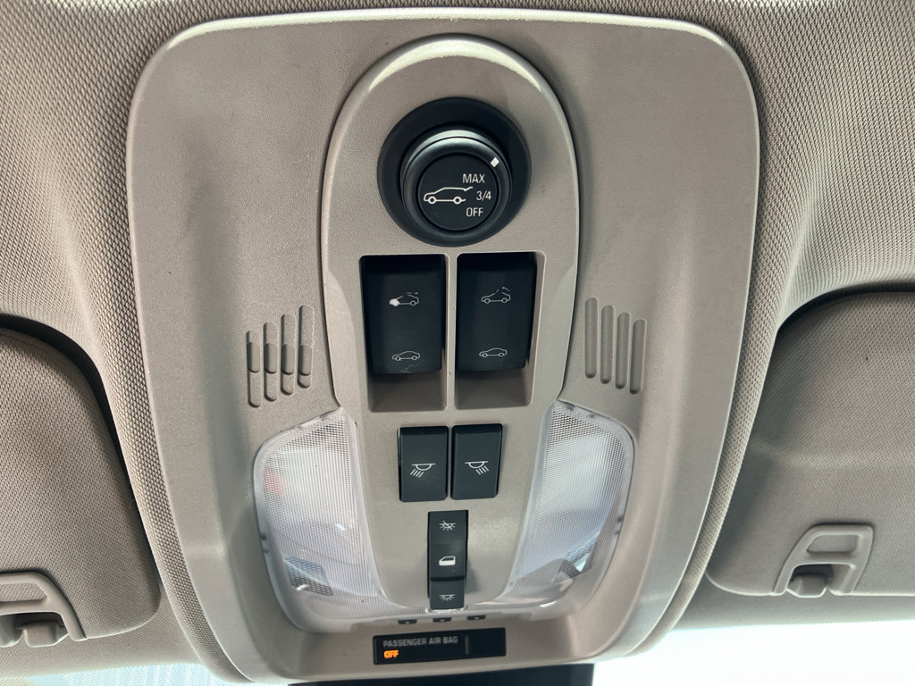 Used 2017 GMC Terrain SLT w/ Open Road Package image 29