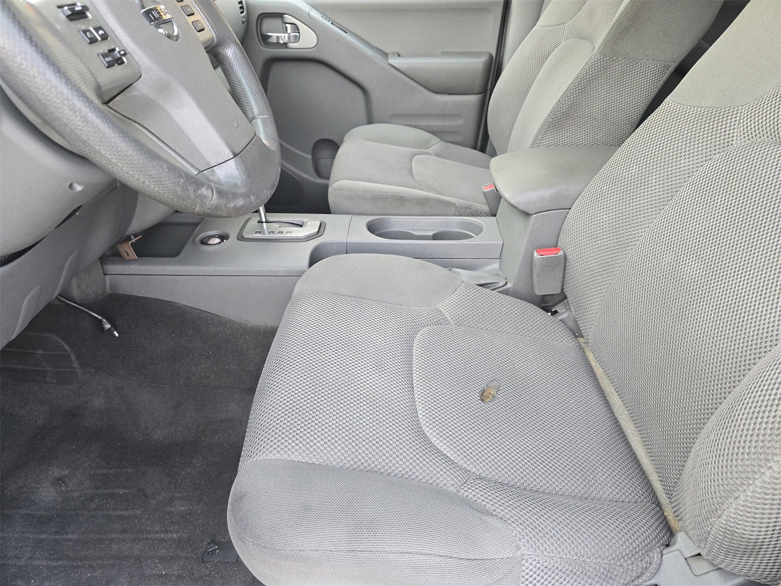 Used 2021 Nissan Frontier SV image 11