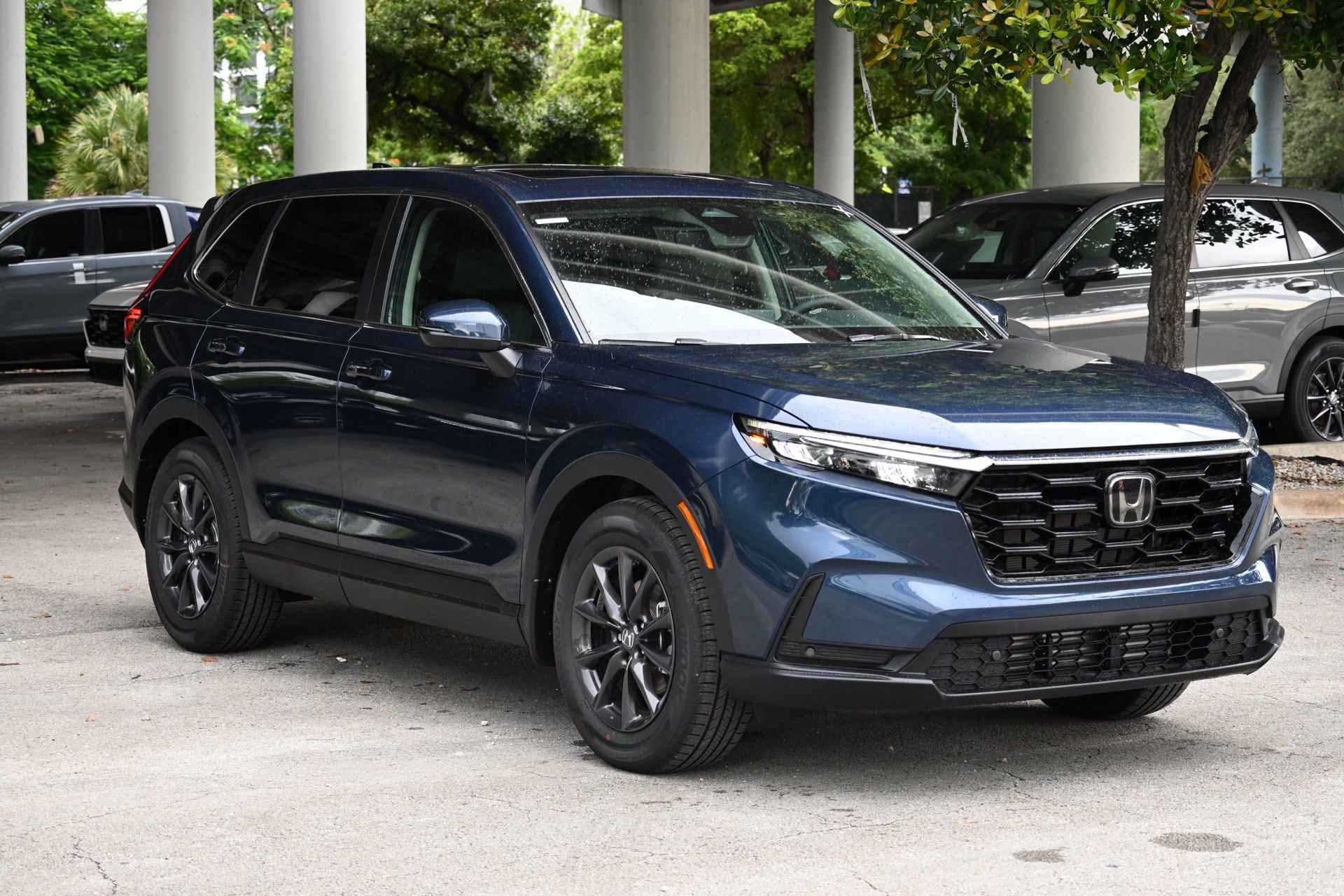 New 2026 Honda CR-V EX-L image 3